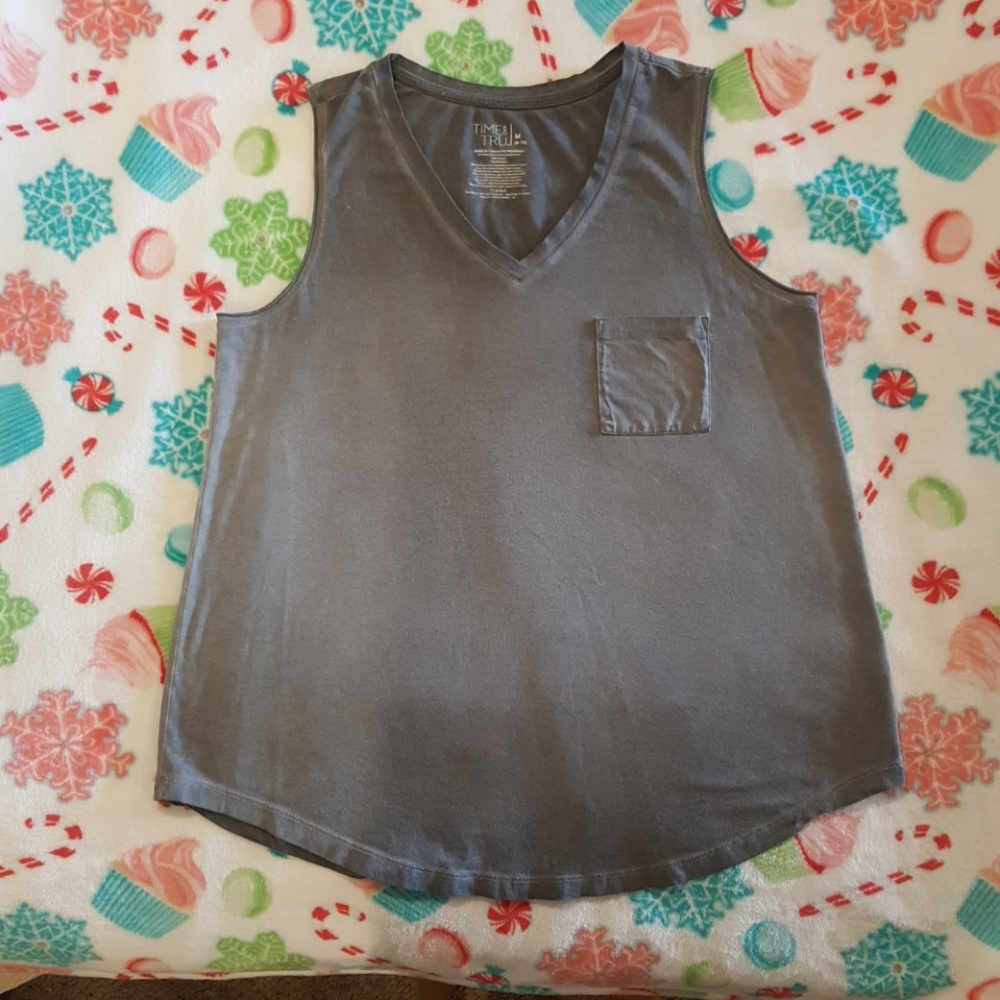 V-neck tank top